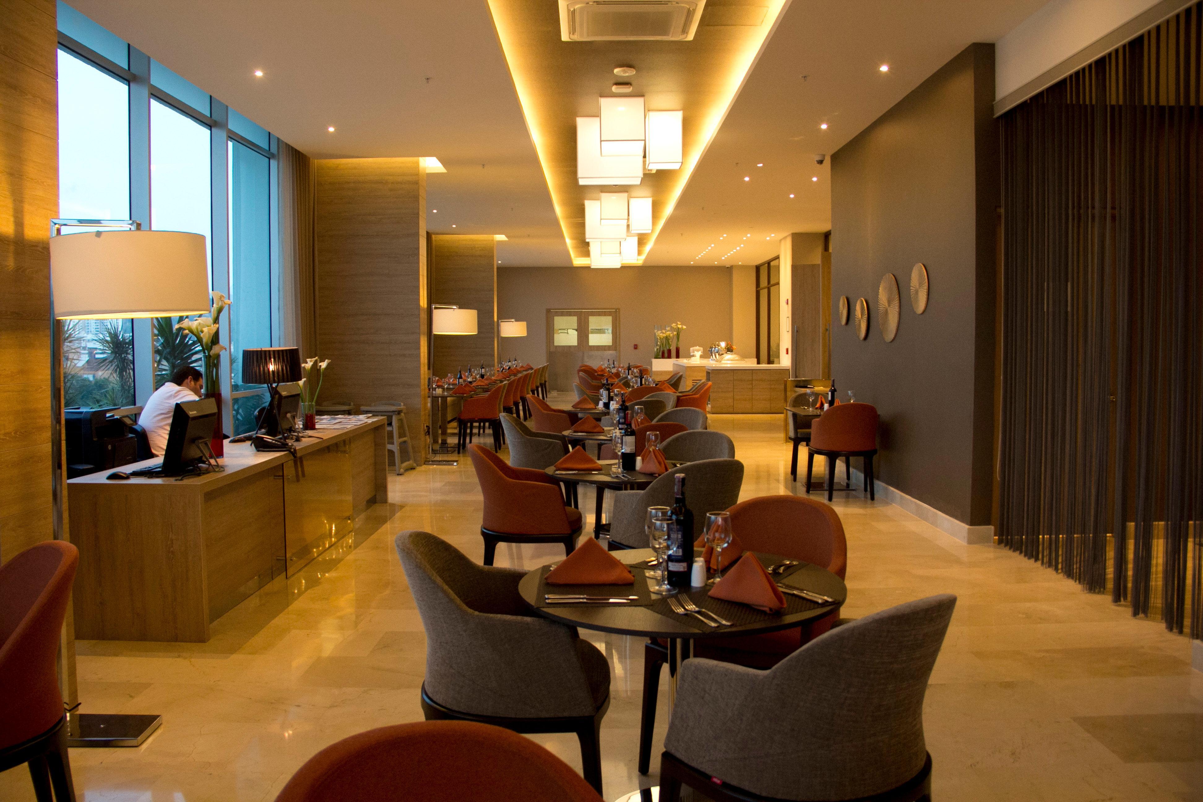 Holiday Inn Cucuta By Ihg Dış mekan fotoğraf The lounge at the airport