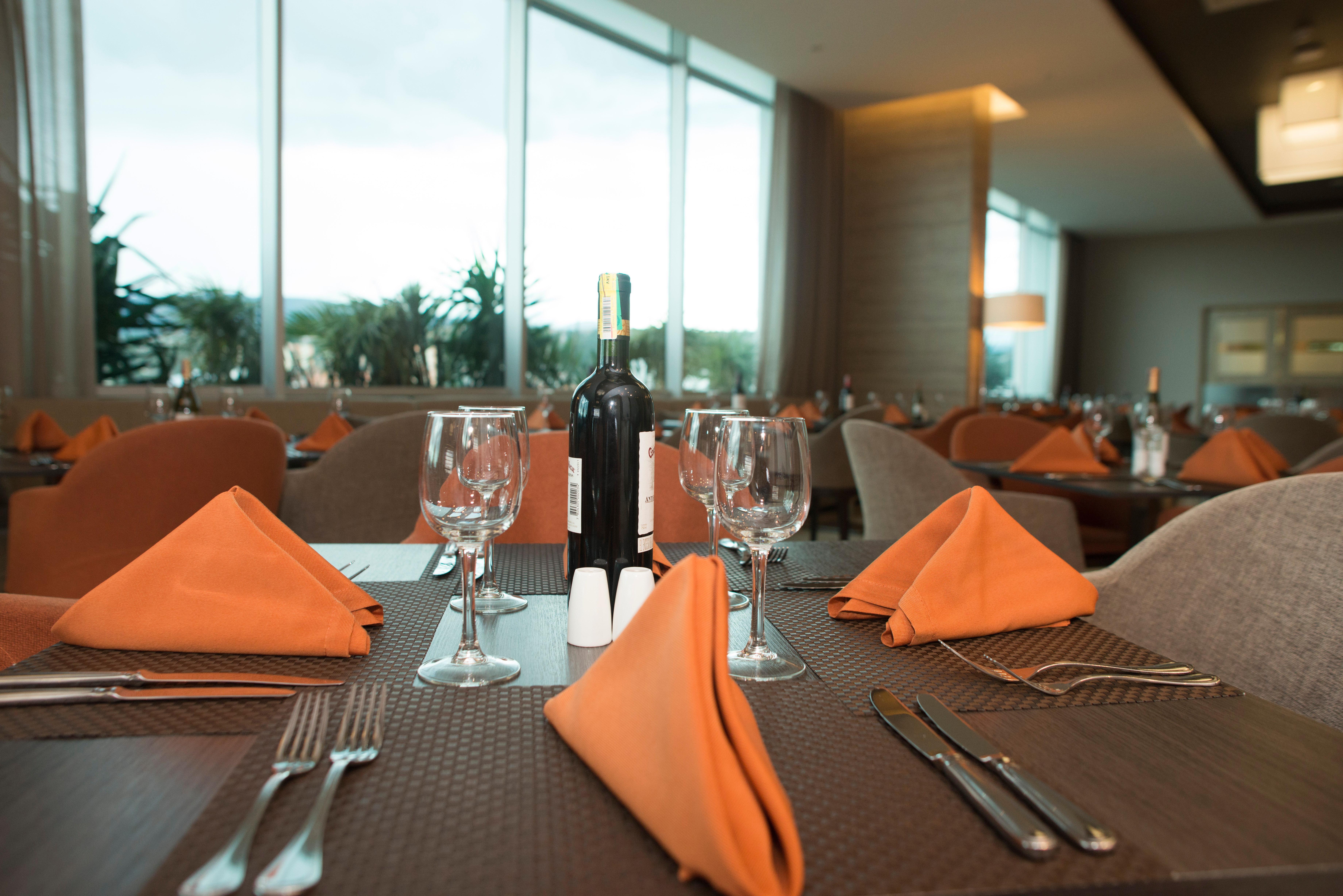 Holiday Inn Cucuta By Ihg Dış mekan fotoğraf A table set for fine dining