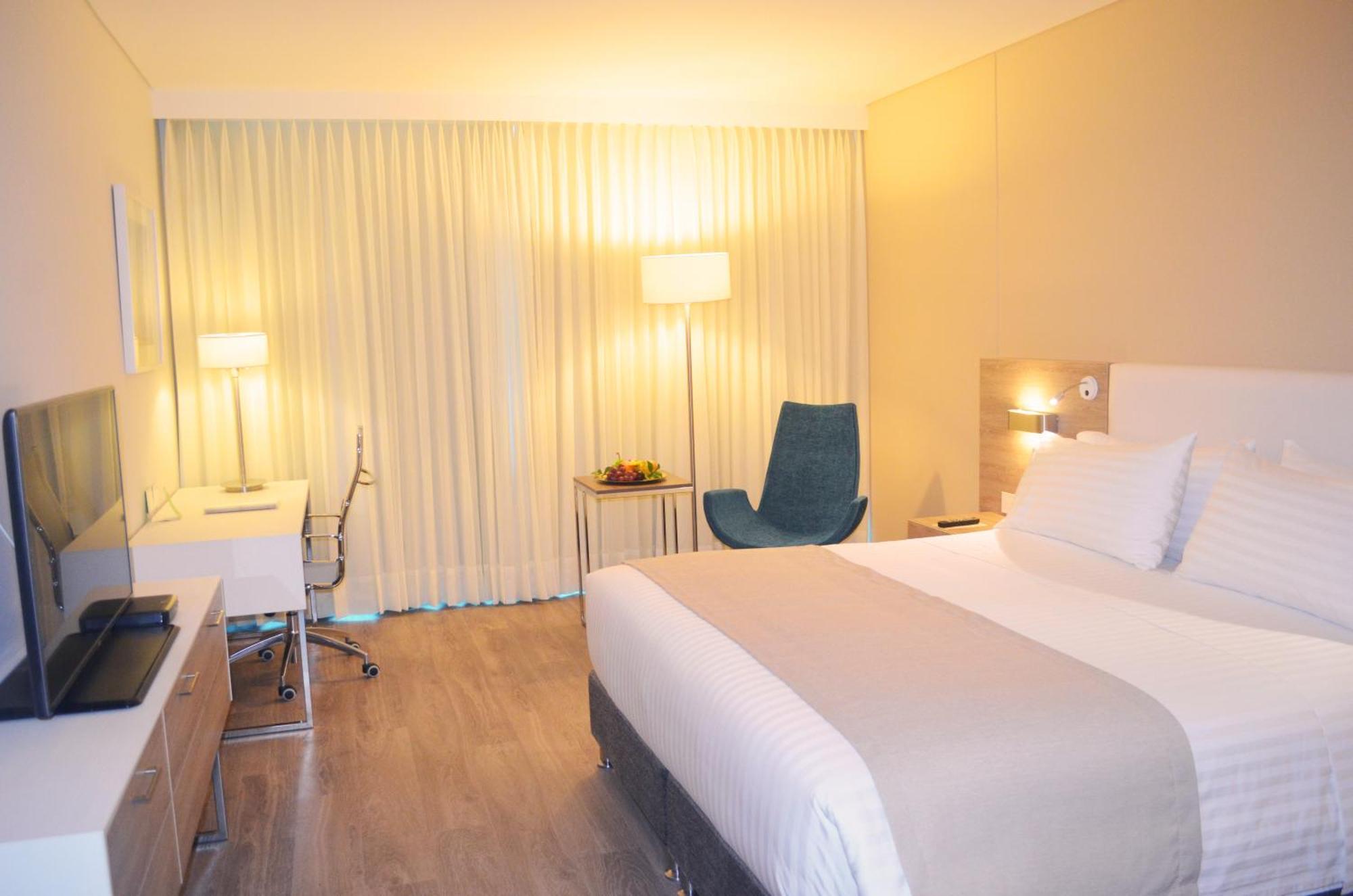 Holiday Inn Cucuta By Ihg Dış mekan fotoğraf A room at the hotel