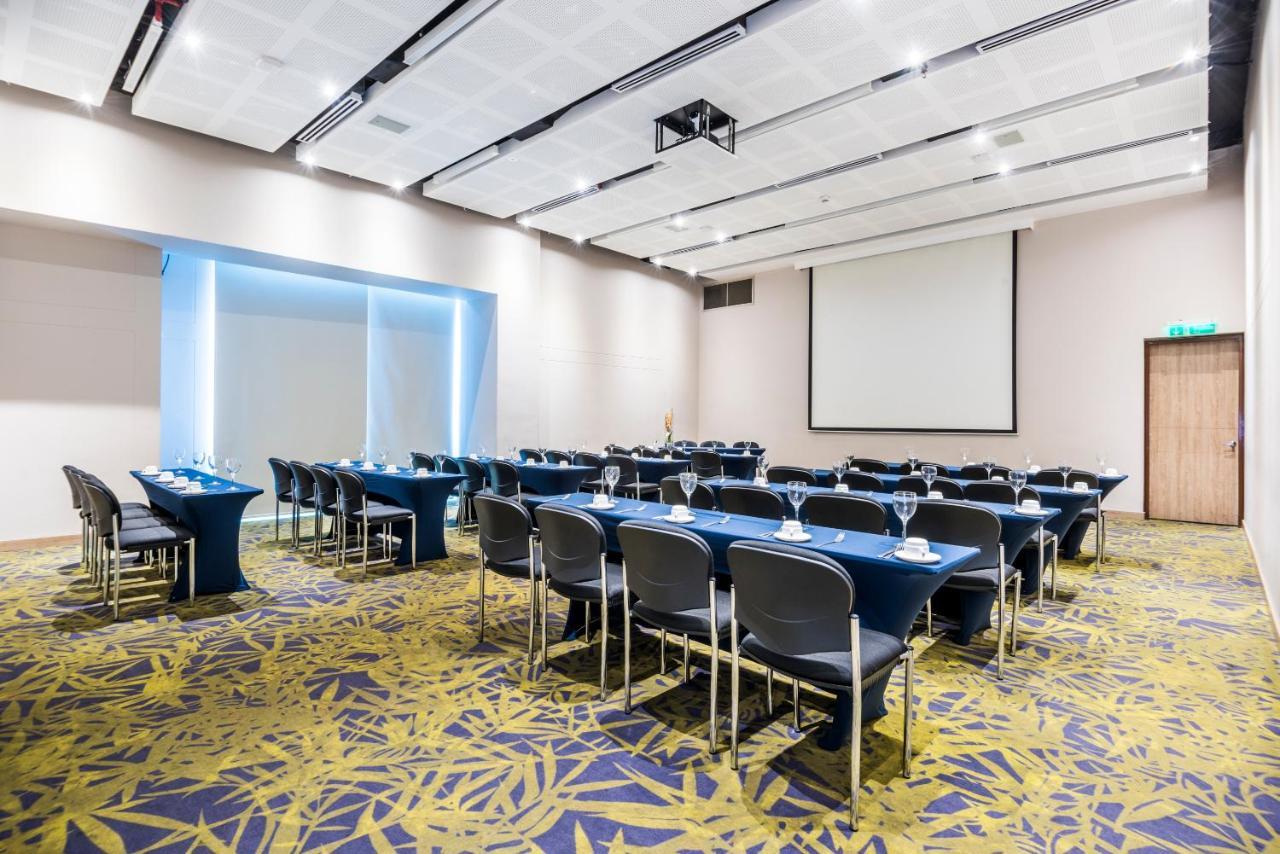 Holiday Inn Cucuta By Ihg Dış mekan fotoğraf Meeting room